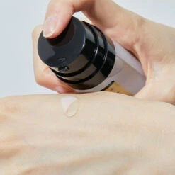 Cosrx Advanced Snail Radiance Dual Essence -Wishtrend Comestics Store Advanced Snail Radiance Dual Essence thumbnail 04 concept 2