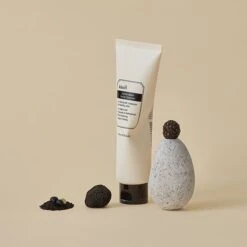 Gentle Black Facial Cleanser -Wishtrend Comestics Store Gentle Black Facial Cleanser thumbnail 04 concept4