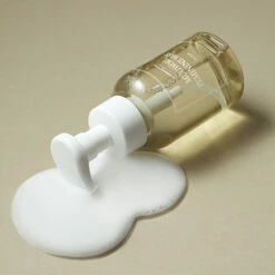 Mugwort Feminine Wash -Wishtrend Comestics Store Mugwort Feminine Wash thumbnail 04 concept3